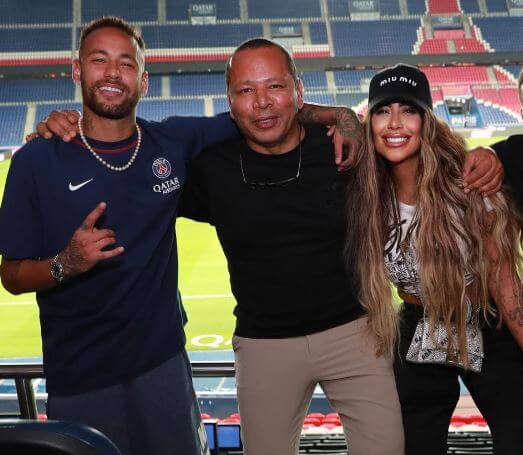 Neymar Santos Sr. with his children Neymar and Rafaella Santos.